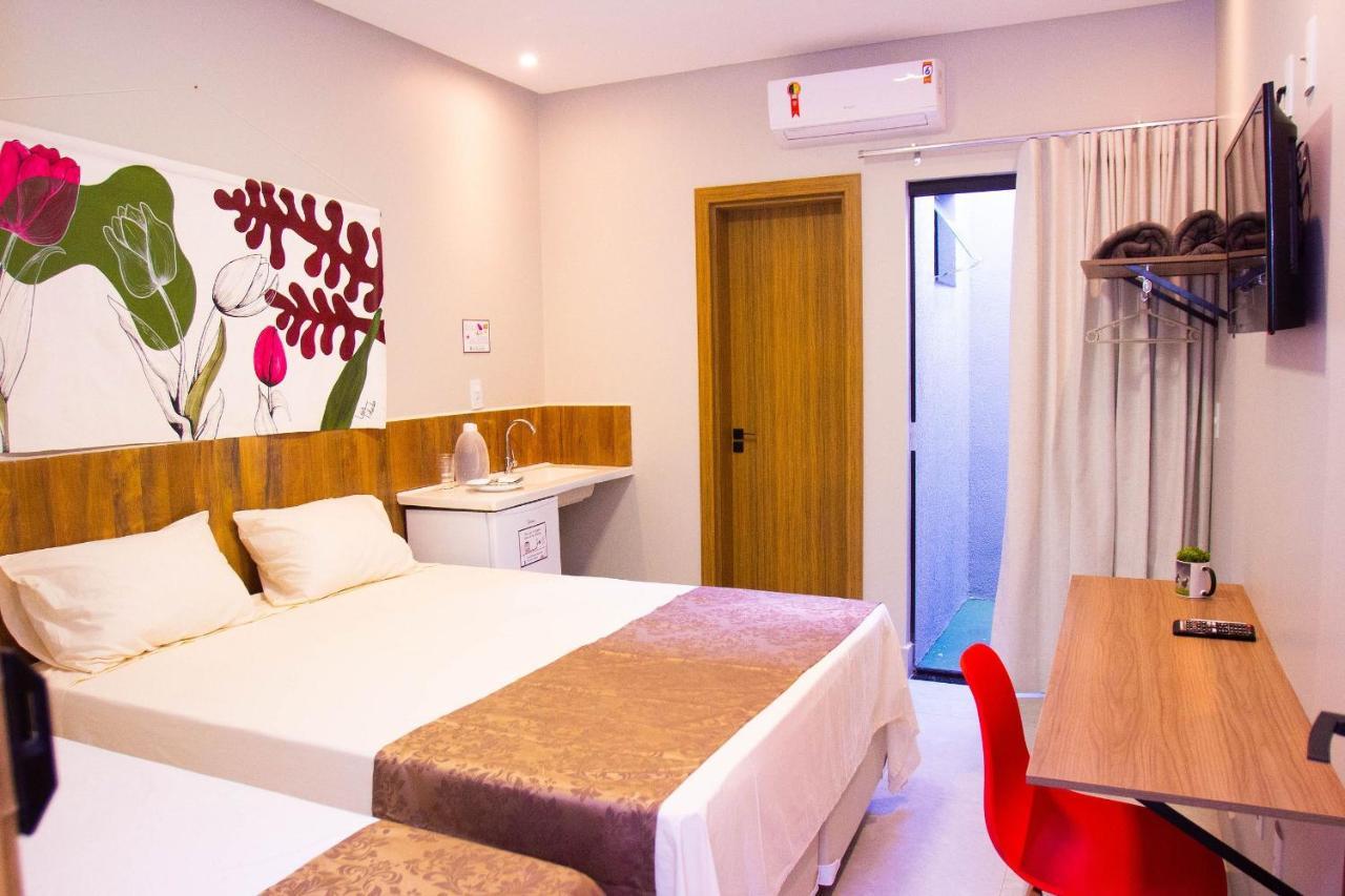 Fiori Suites Гояния Екстериор снимка