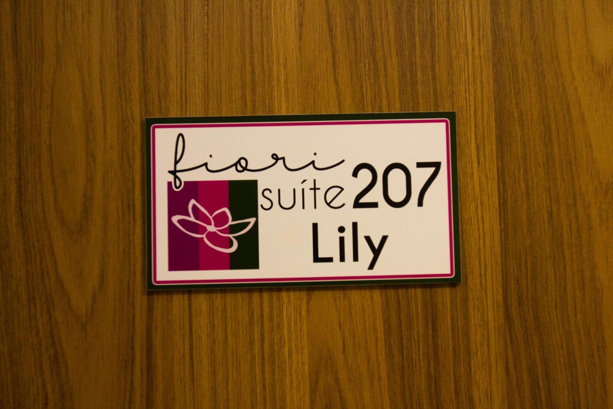 Fiori Suites Гояния Стая снимка