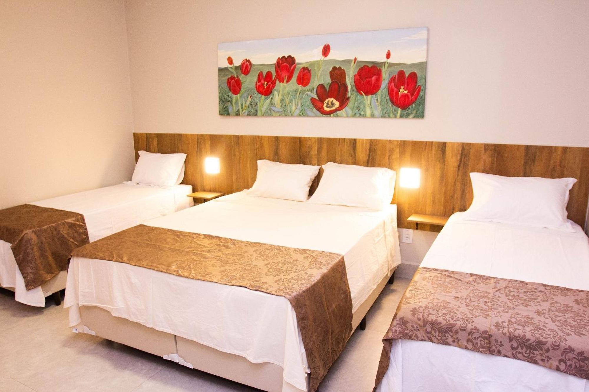 Fiori Suites Гояния Екстериор снимка