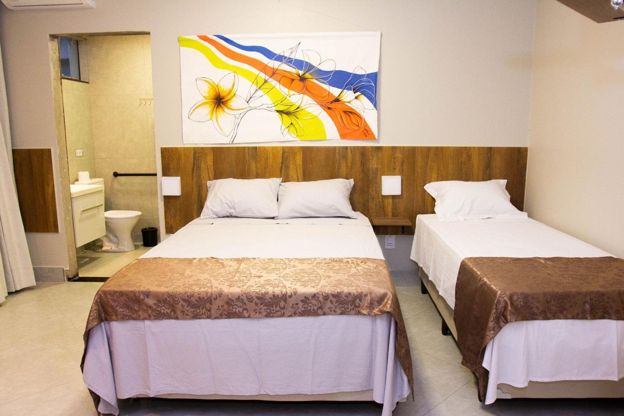 Fiori Suites Гояния Екстериор снимка